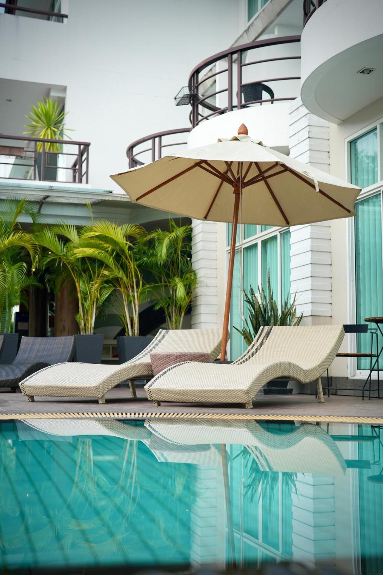 A-Te Chumphon Hotel - Sha Plus Exterior photo